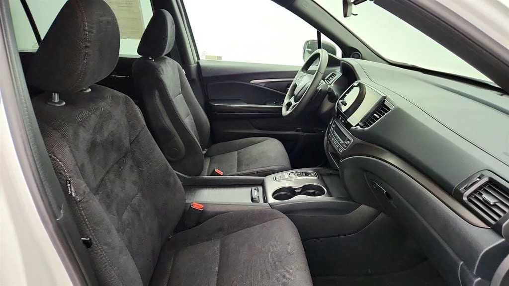 Used 2022 Platinum White Pearl Honda Sport AWD image 23