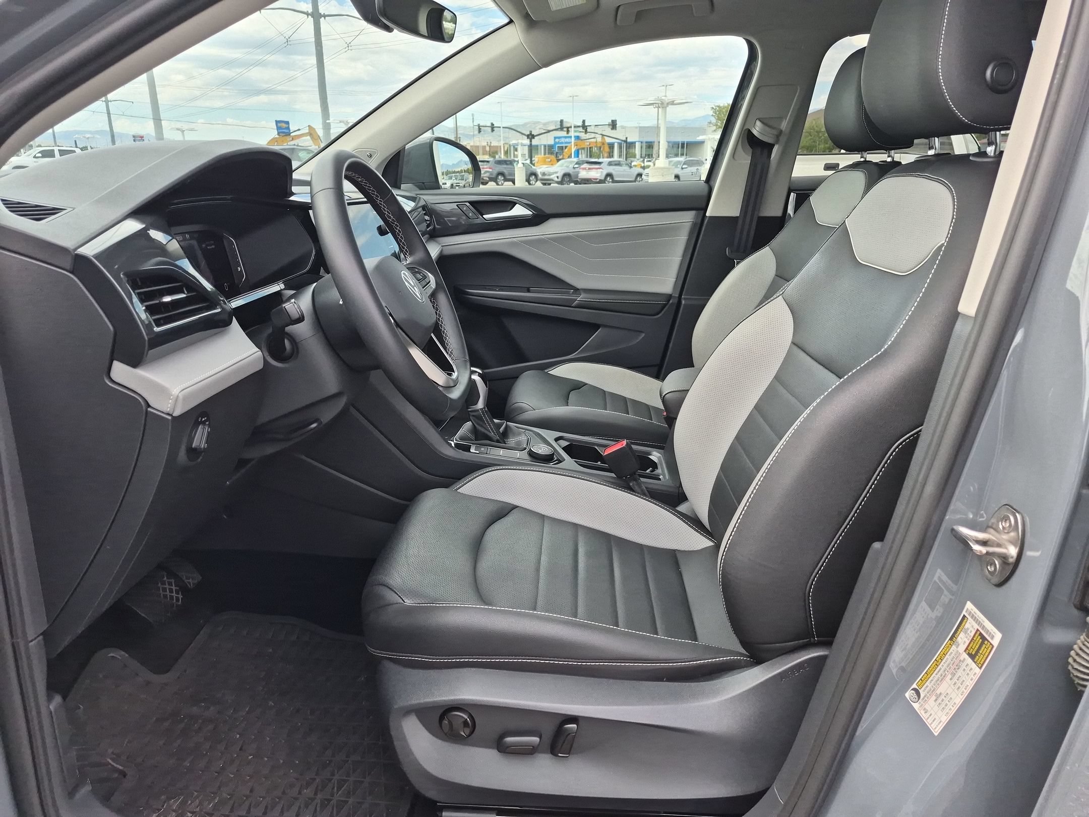 Used 2024 Gray Volkswagen SEL image 15