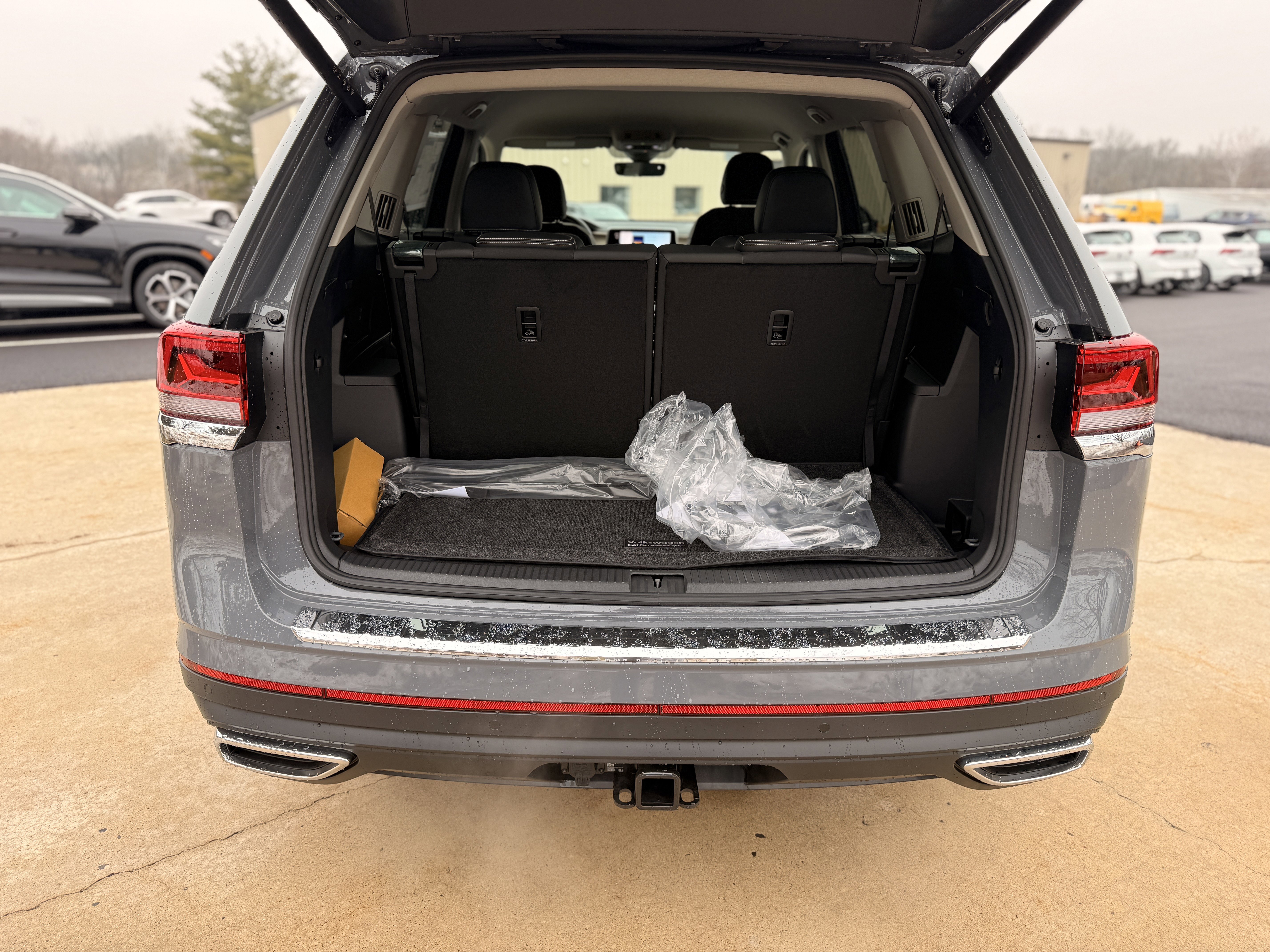2026 Volkswagen Atlas SE w/Tech - Photo 13