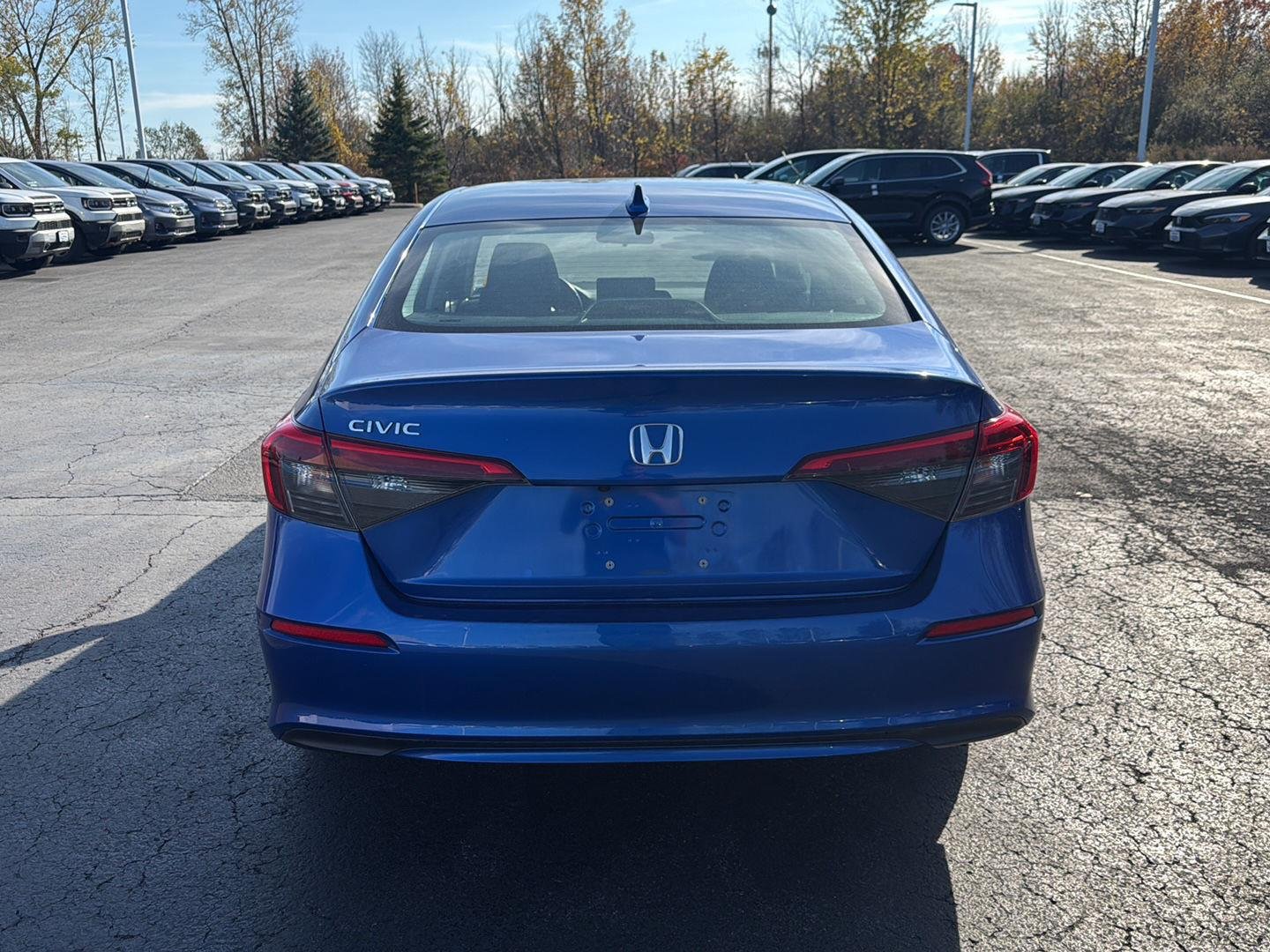 Used 2024 Aegean Blue Metallic Honda EX image 7