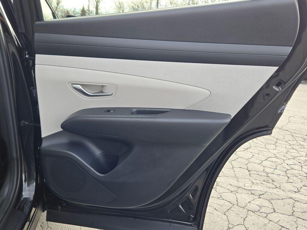 New 2025 Black Hyundai SEL Convenience AWD image 13