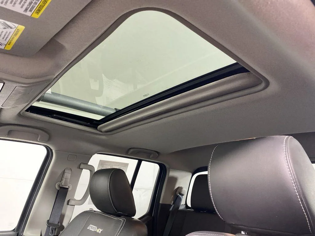 Used 2018 Glacier White Nissan PRO-4X image 12