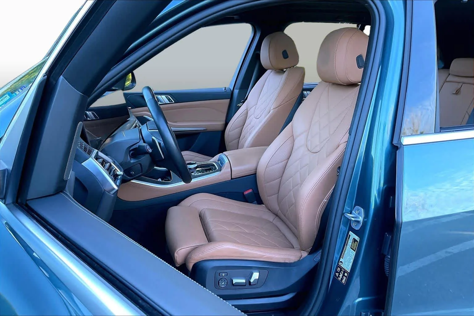 Used 2024 Blue Ridge Mountain Metallic BMW xDrive40i image 7