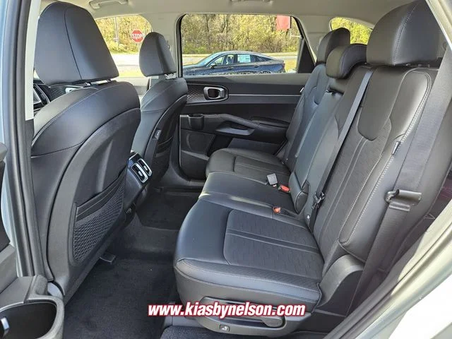 2026 Kia Sorento EX - Photo 7