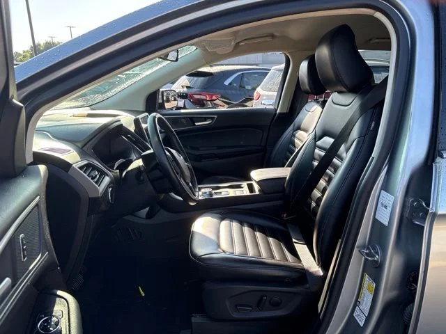 Used 2024 Silver Ford SEL image 8