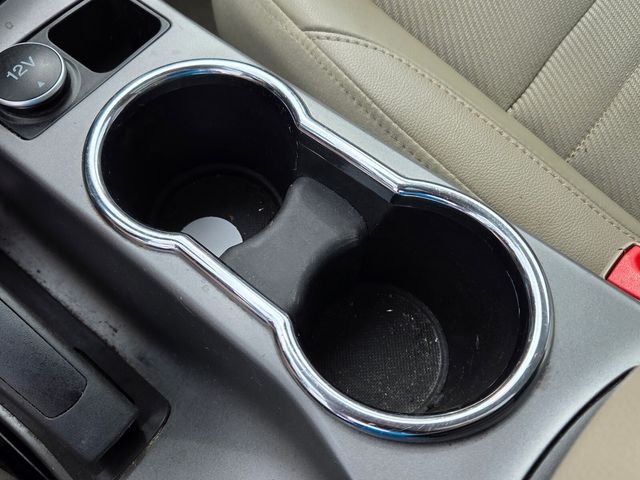 Used 2014 Blue Ford SE image 23