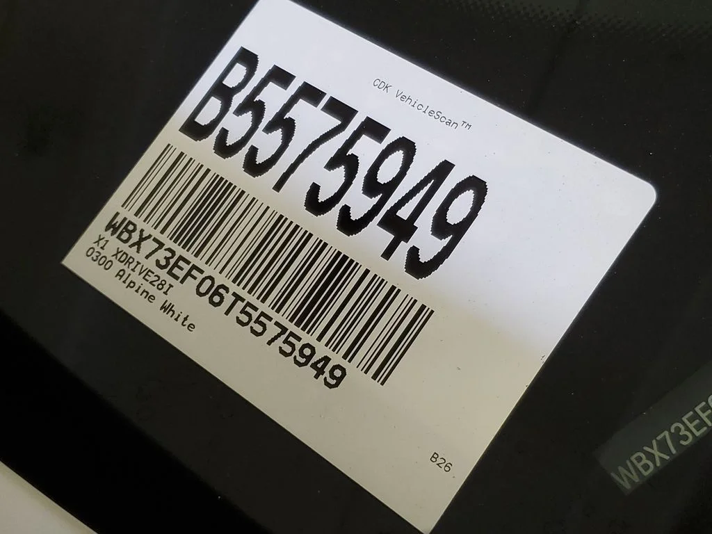 Used 2026 White BMW xDrive28i image 26