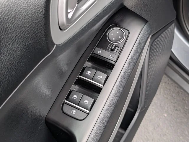 Used 2022 Gray Kia LX image 17