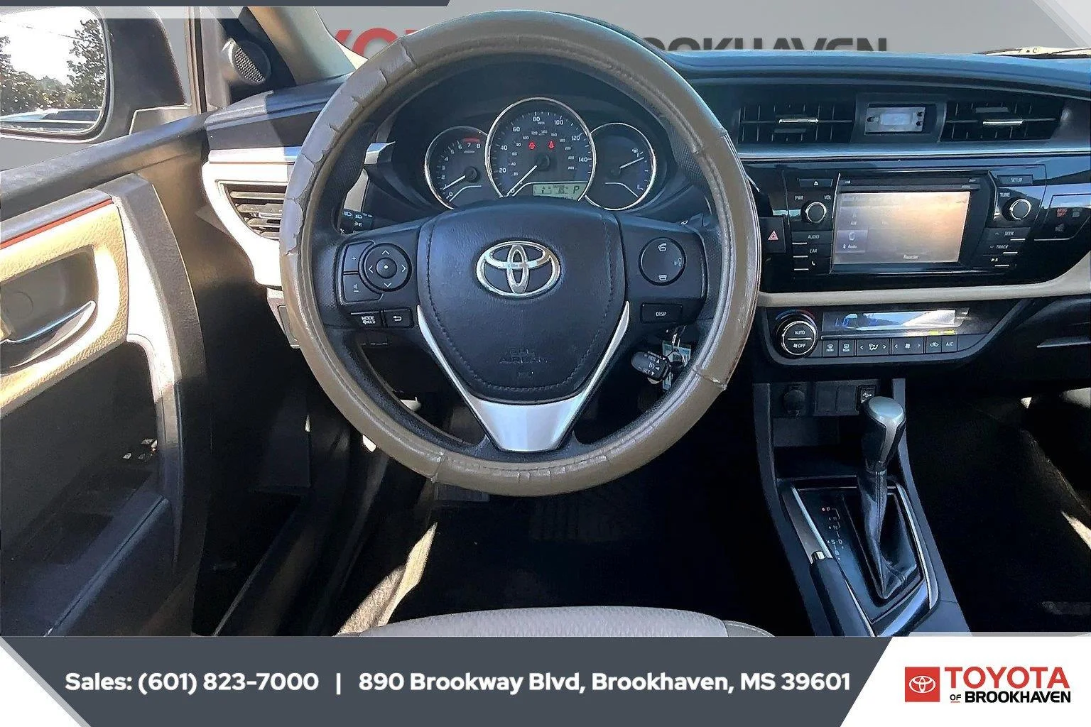 Used 2015 Brown Sugar Metallic Toyota LE image 5