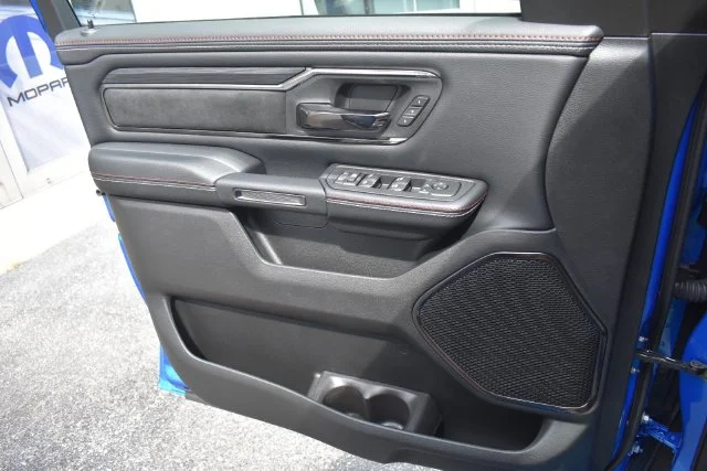 New 2026 Hydro Blue Pearl-Coat Exterior Paint RAM Laramie image 37