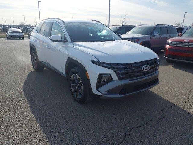 New 2026 White Pearl Hyundai SEL image 4