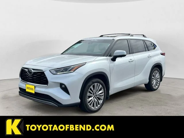 2024 Toyota Highlander Platinum AWD's photo