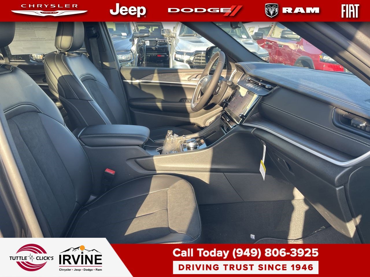 New 2026 Baltic Gray Metallic Clear-Coat Exterior Paint Jeep Laredo Altitude image 16