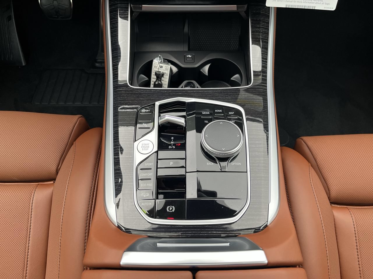 New 2026 Black Sapphire Metallic BMW xDrive40i image 28