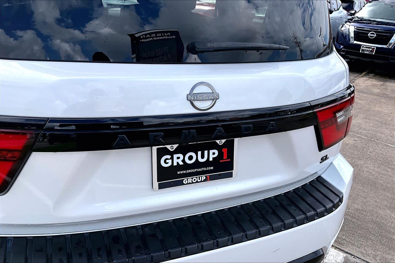 Certified Used 2023 Aspen White Tricoat Nissan SL image 29
