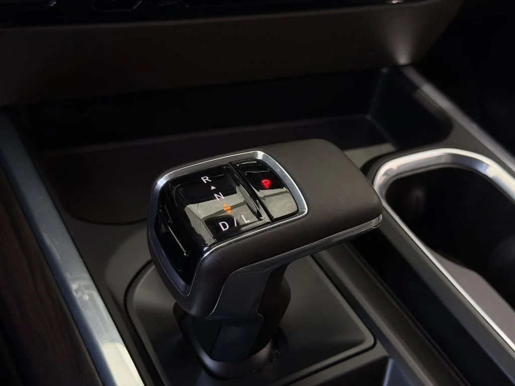 Used 2024 Blue GMC SLT image 21