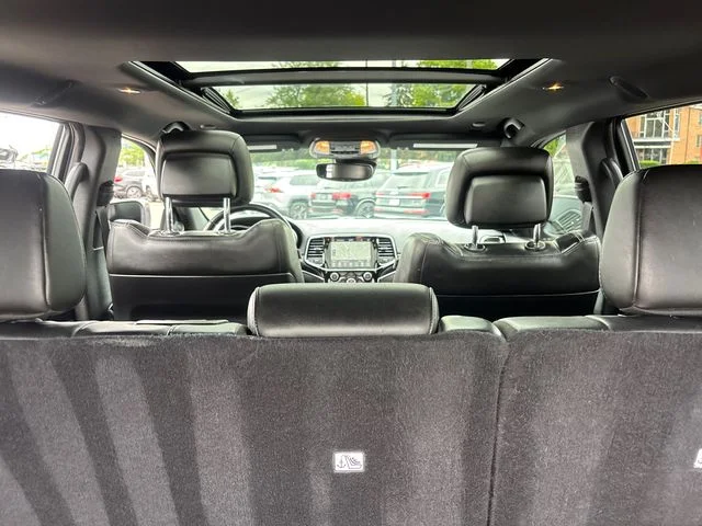 Used 2021 Blue Jeep Limited image 33
