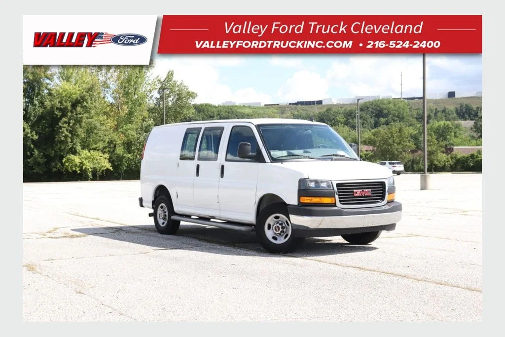 2024 GMC Savana 2500's photo