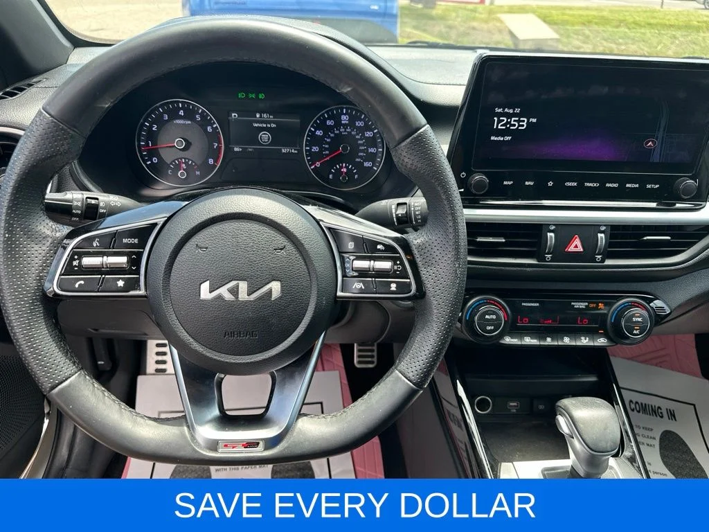 Used 2024 White Kia GT-Line image 15