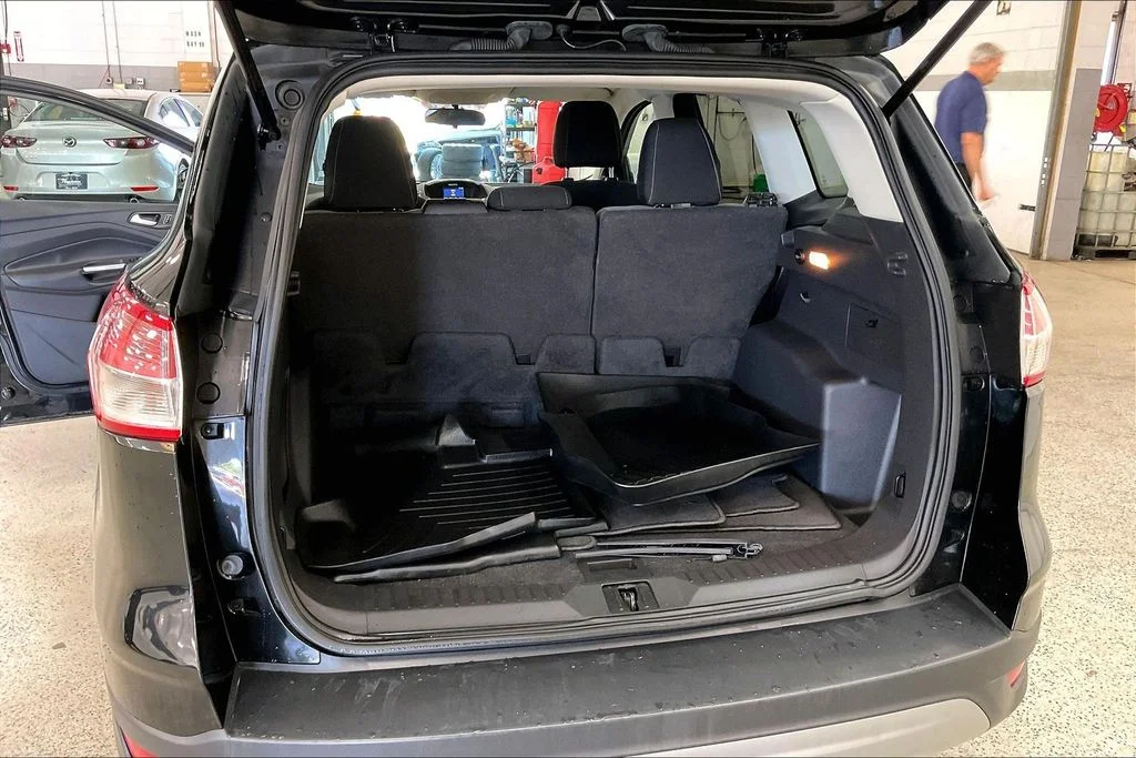 Used 2014 Black Ford SE image 28