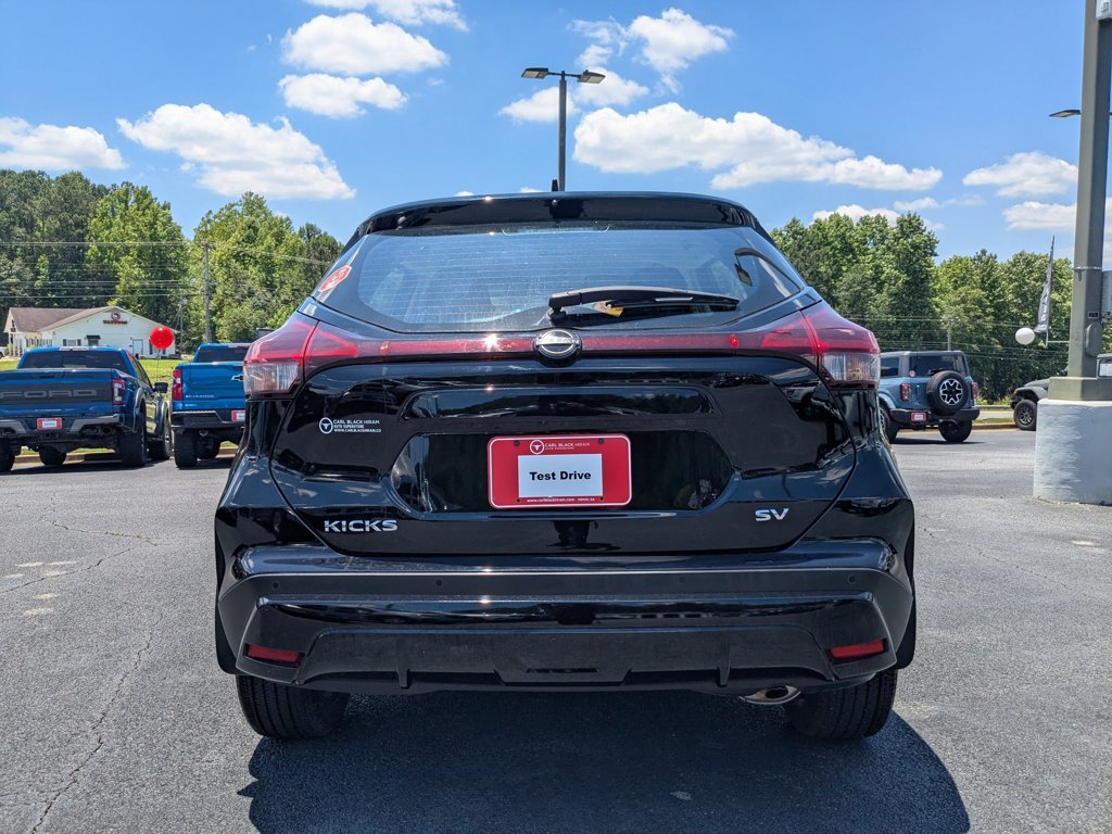 Used 2024 Super Black Nissan SV image 6