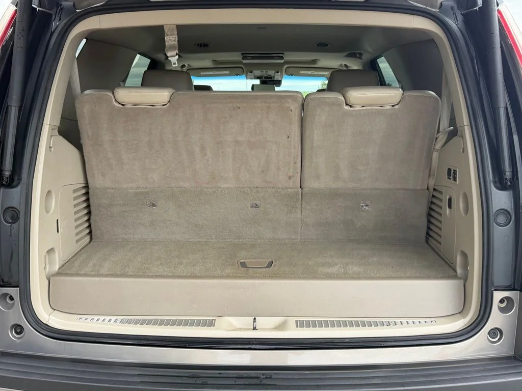 Used 2017 Brown Cadillac Premium Luxury image 9