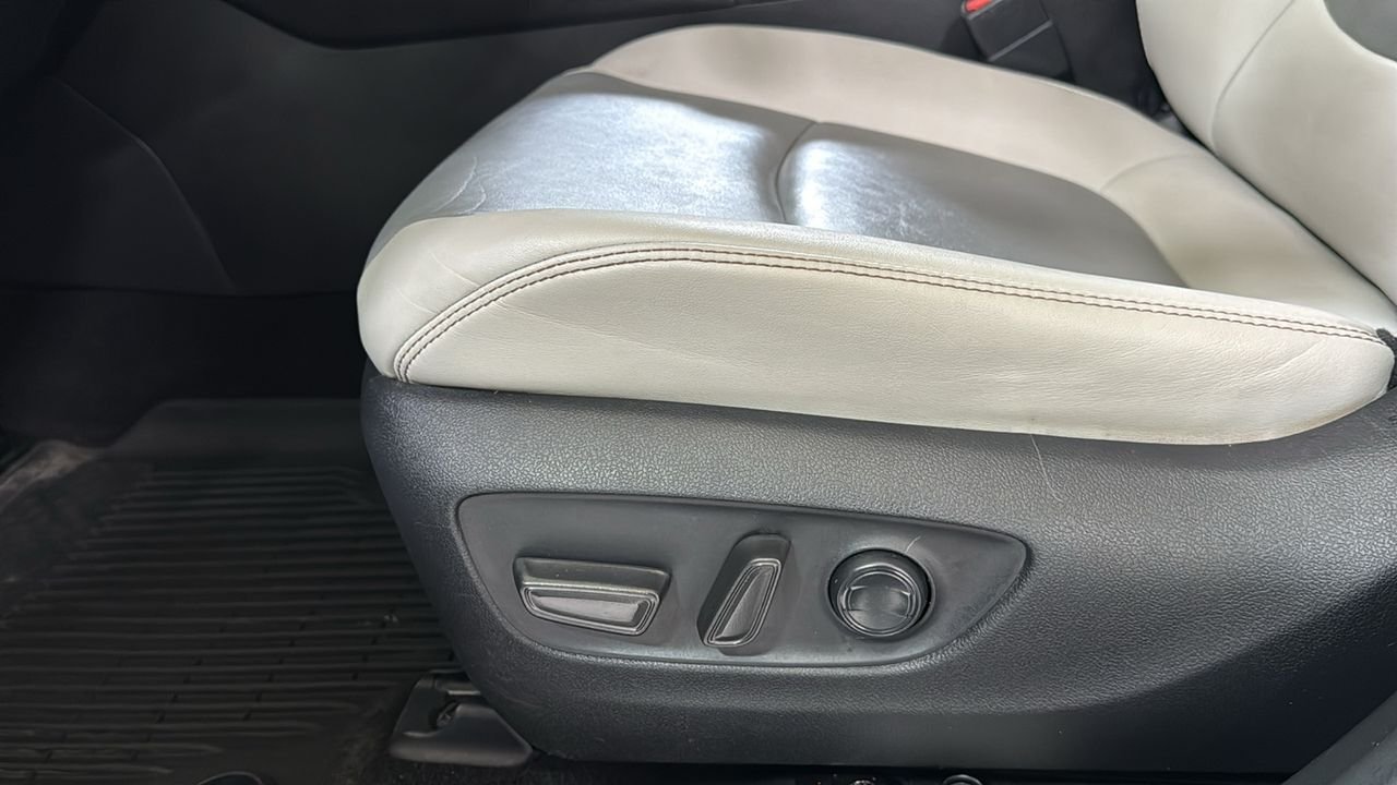 Certified Used 2020 Gray Toyota Limited image 6