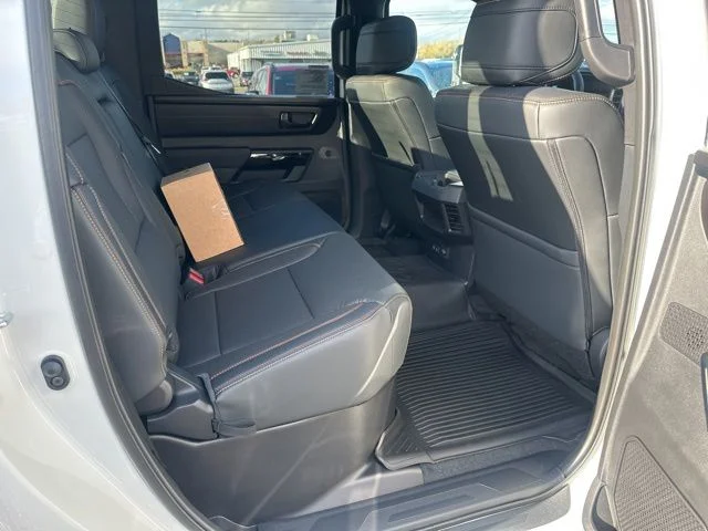 2026 Toyota Tundra SR5 - Photo 10