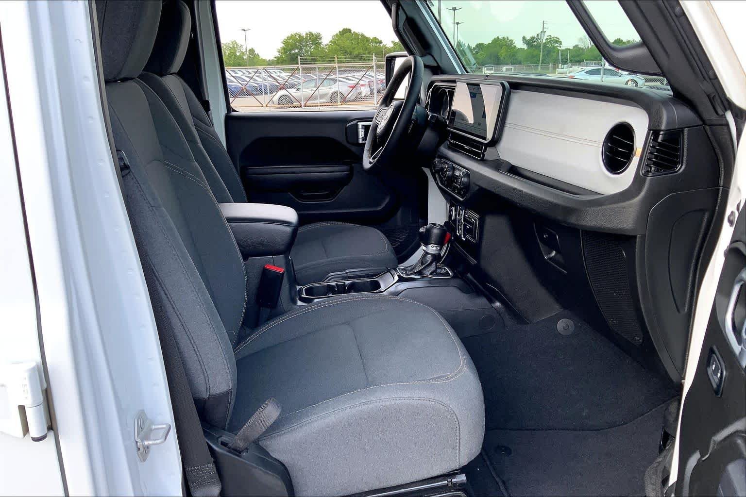 Used 2024 Bright White Clearcoat Jeep Sport S image 14