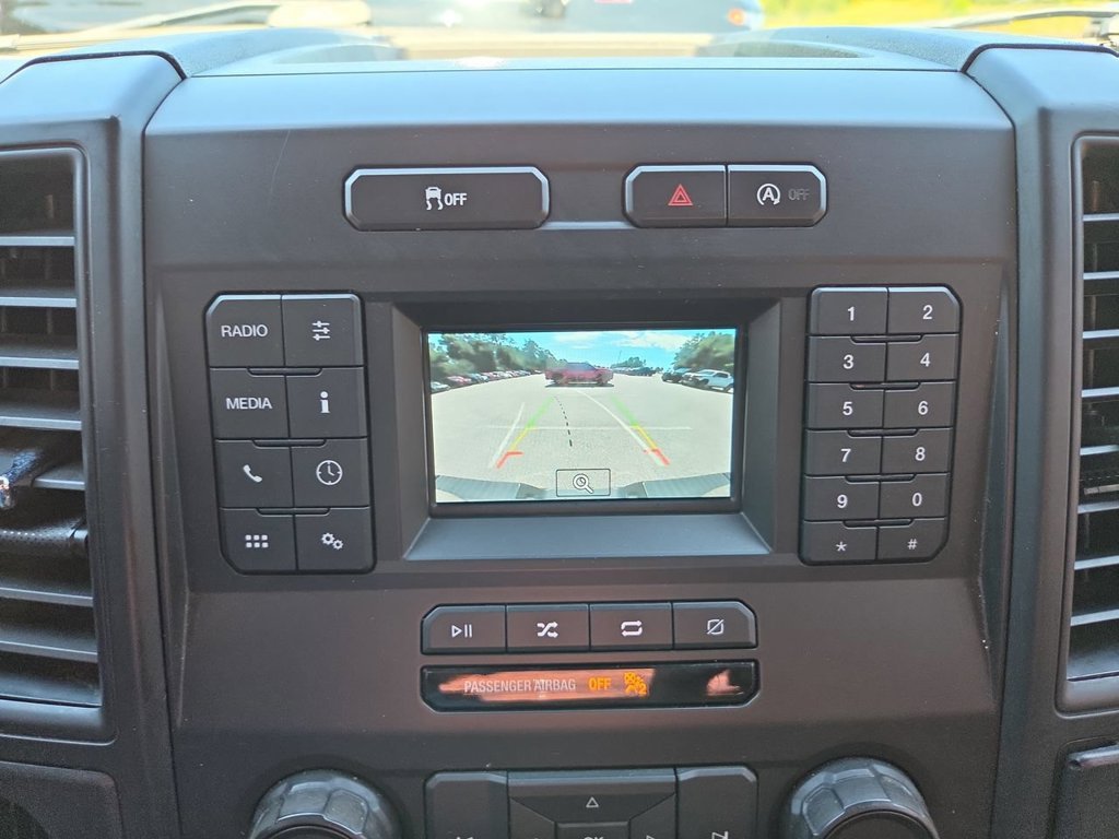 Used 2020  Ford XL image 12