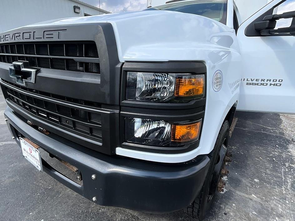 Used 2019 White Chevrolet Work Truck image 21