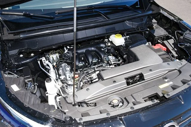 New 2026 Deep Ocean Blue Pearl Nissan SV image 12