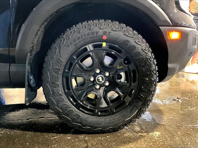 New 2026 Black Ford Badlands image 13