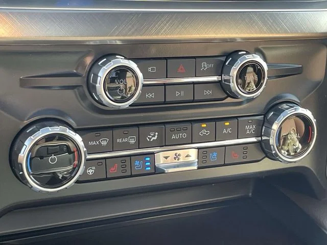 New 2026 Agate Black Metallic Ford F-250® King Ranch® image 30