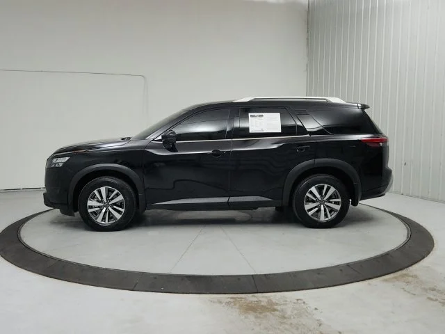 Used 2025 Black Nissan SL image 5