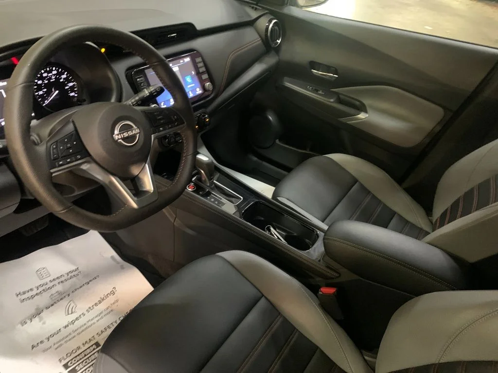 Used 2023 Gray Nissan SR image 11