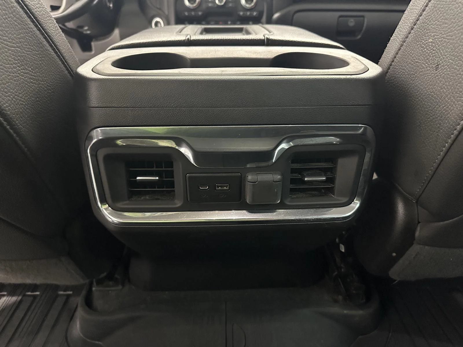 Used 2022 SUMMIT WHITE GMC Denali image 21