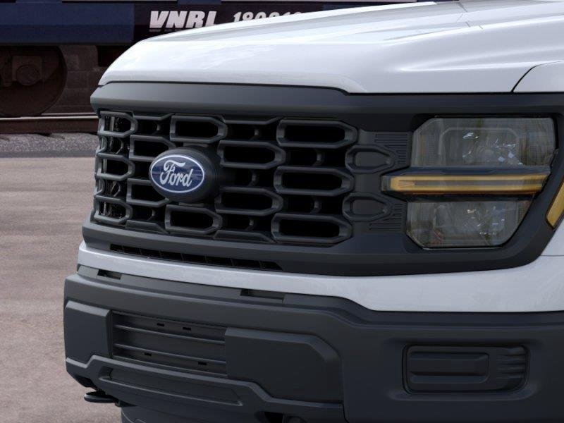 New 2026 Oxford White Ford XL image 17