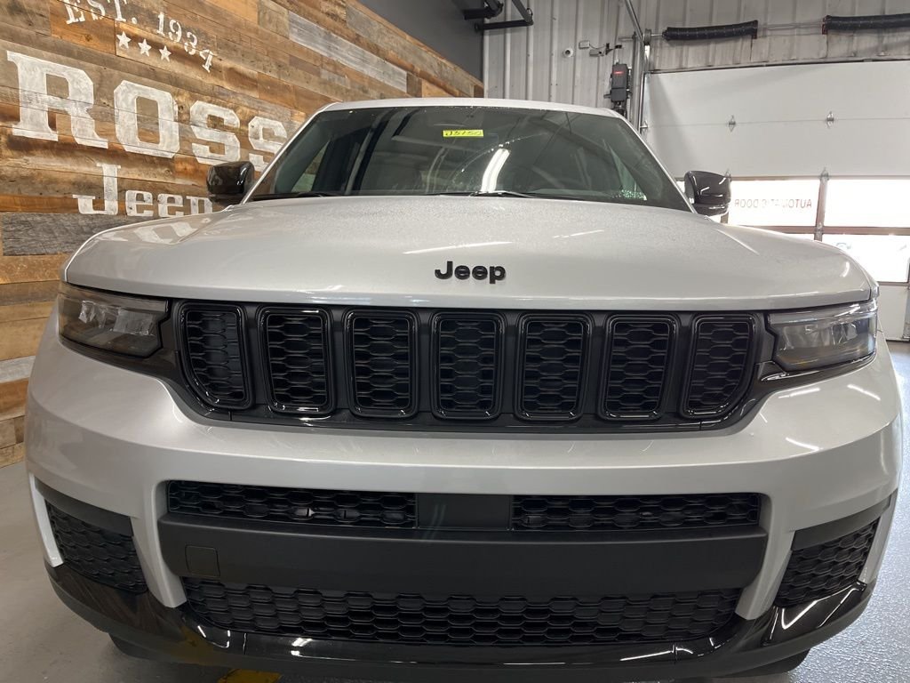 2025 Jeep Grand Cherokee L Altitude - Photo 8