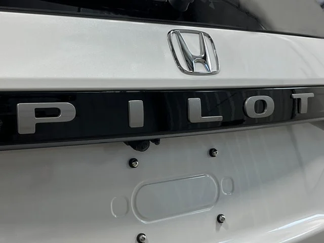 New 2026 Platinum White Pearl Honda Elite image 7