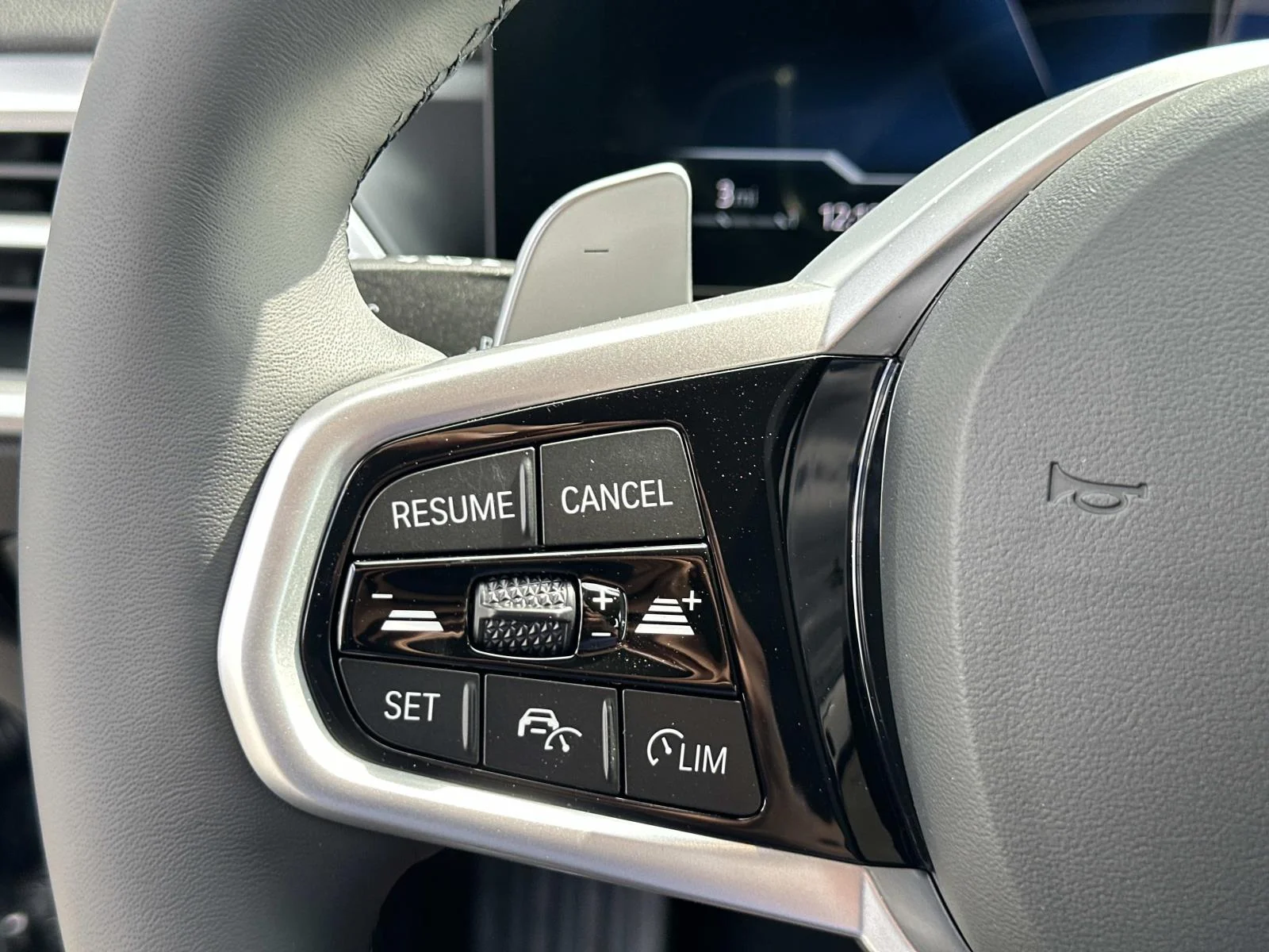 New 2026 Dravit Grey Metallic BMW 330i NA image 10