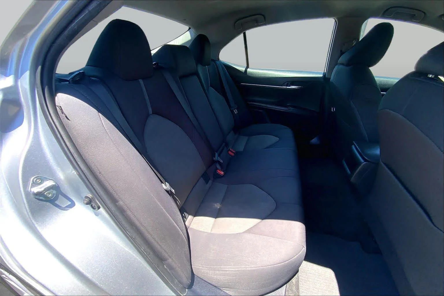 Used 2022 Celestial Silver Metallic Toyota LE image 18