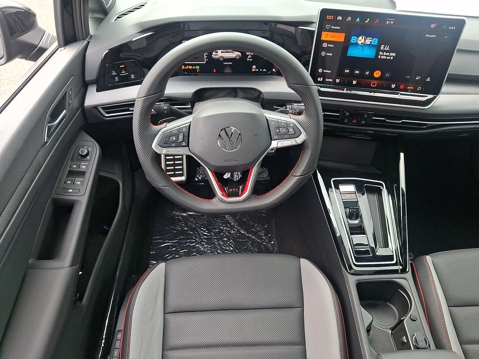 New 2026 0E0E/MYTHBLKMET Volkswagen SE image 9