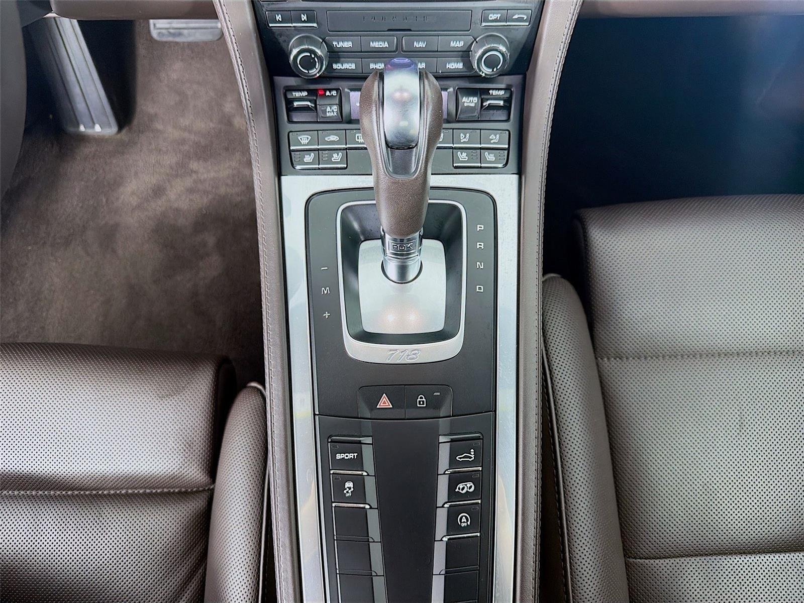 Used 2022  Porsche  image 19