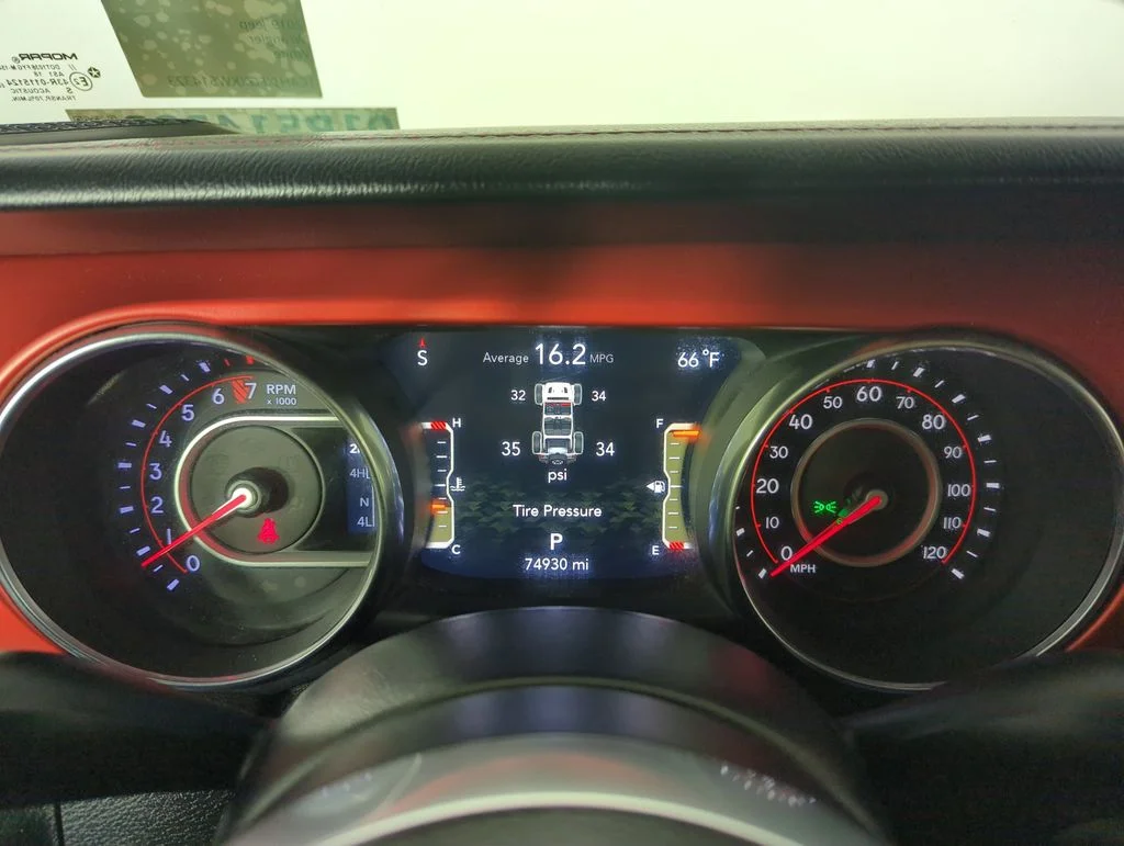 Used 2019 White Jeep Unlimited Rubicon image 35