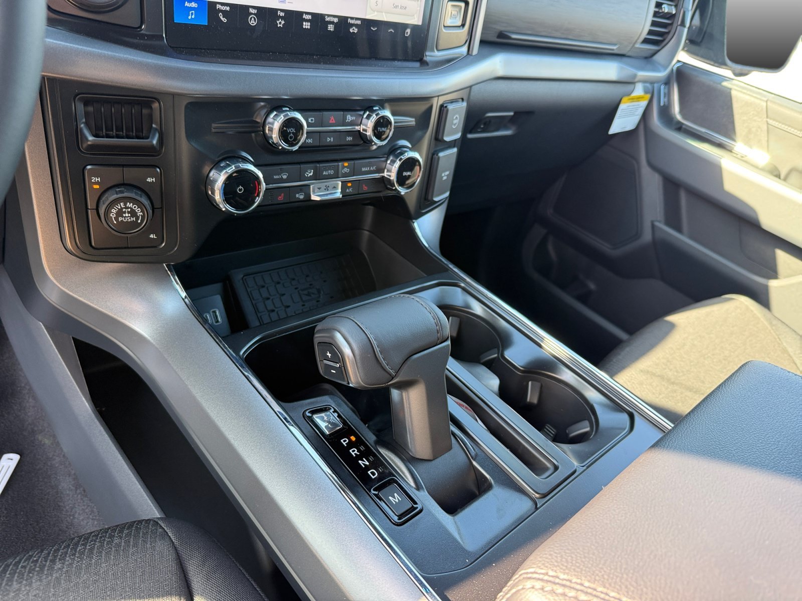 New 2026 AVALANCHE Ford XLT Hybrid image 13