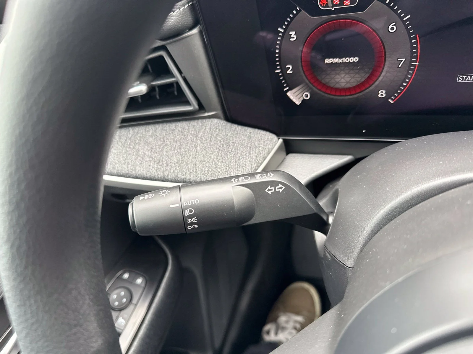 New 2027 Gun Metallic Nissan SV image 37