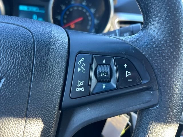 Used 2016 Silver Chevrolet 1LT image 13