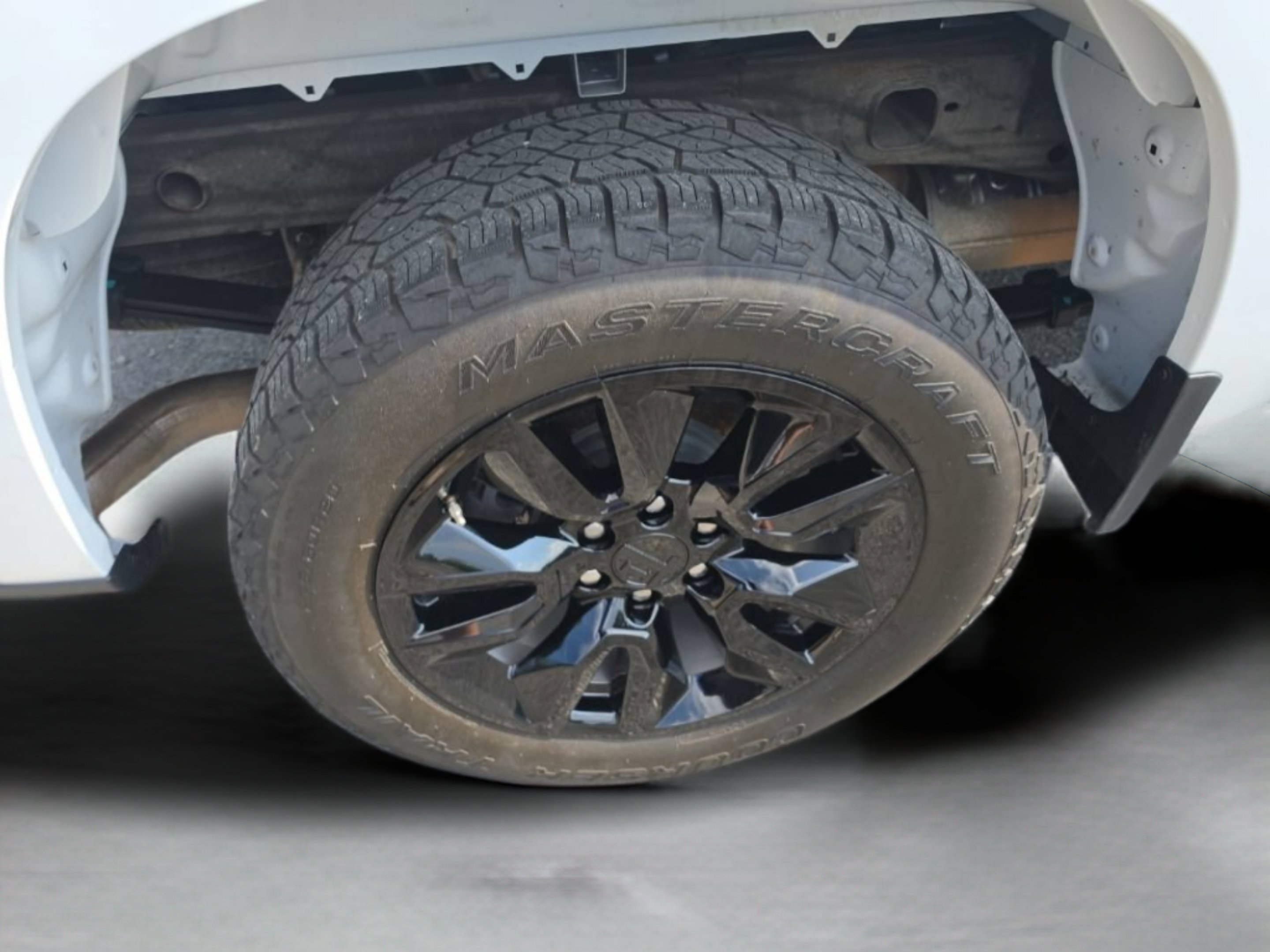 Used 2021 SUMMIT WHITE Chevrolet Custom image 32