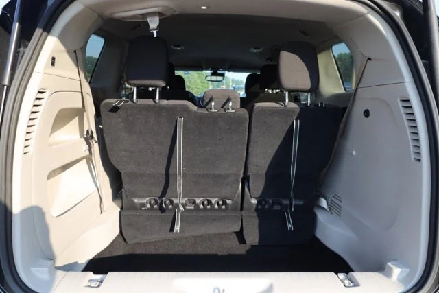 Used 2023 Black Chrysler LX image 37